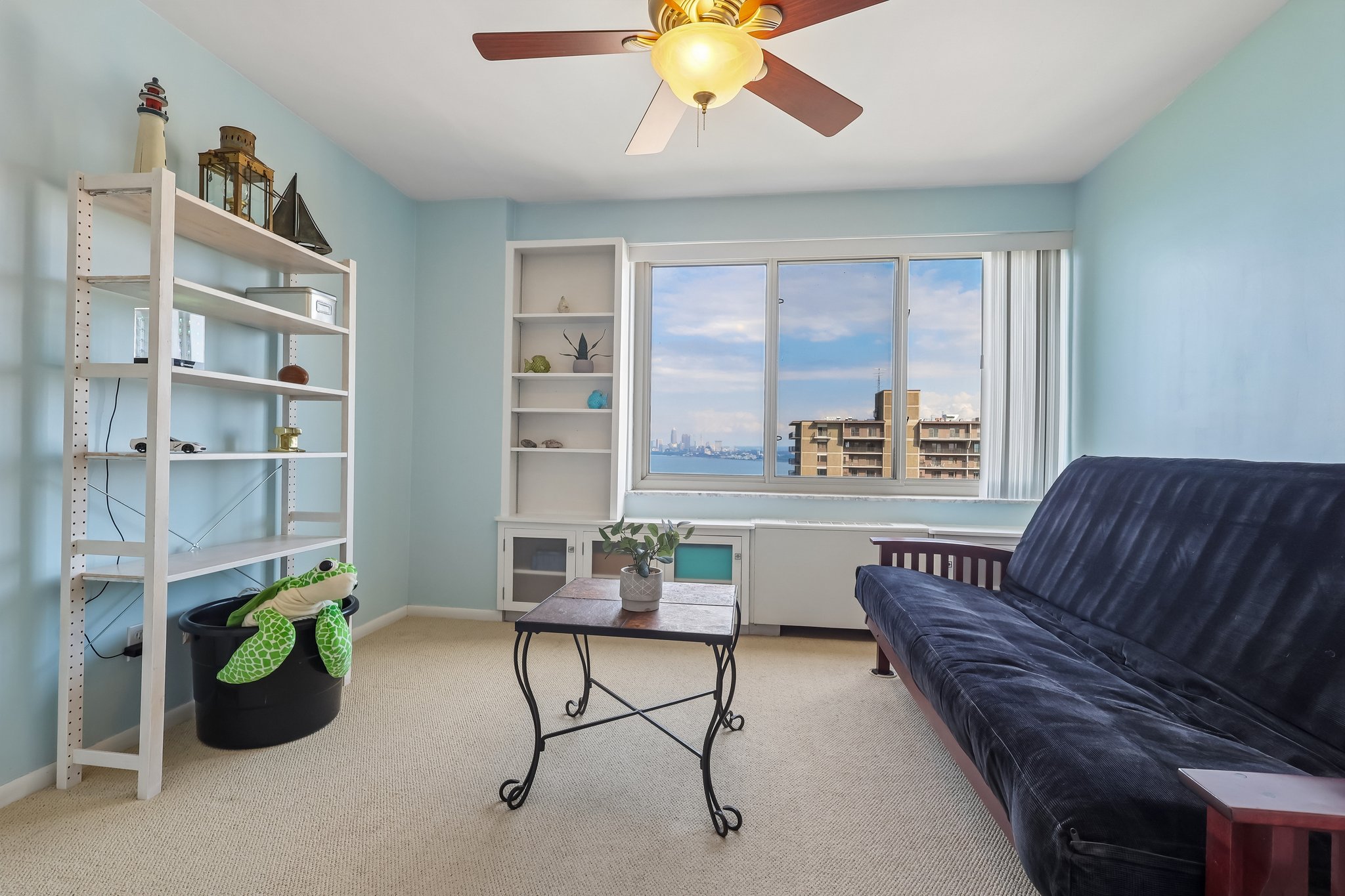 Edgewater Dr 1606-S1709-026.jpg
