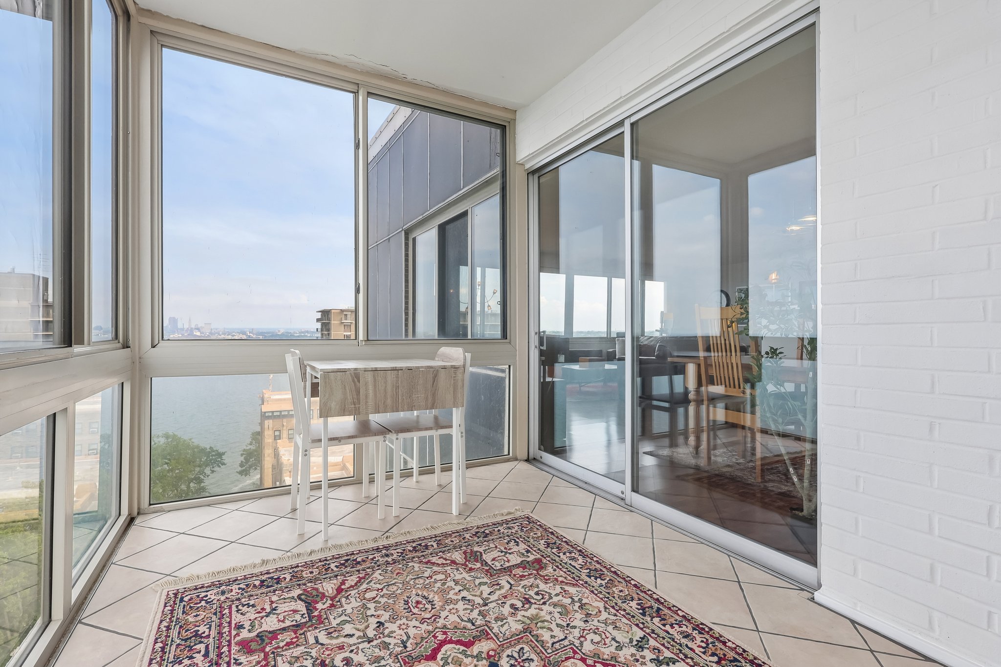Edgewater Dr 1606-S1709-029.jpg