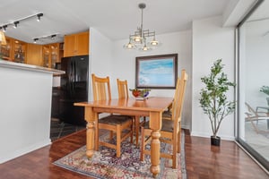 Edgewater Dr 1606-S1709-007.jpg