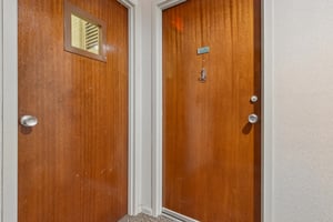 Edgewater Dr 1606-S1709-014.jpg