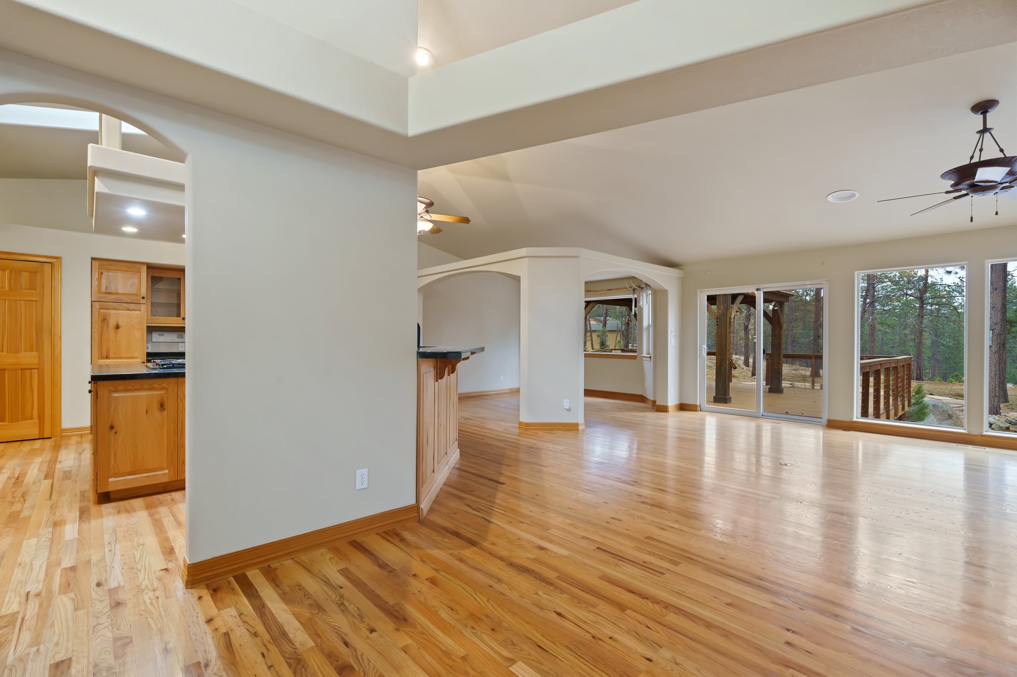 Entry looking towards Kitchen and into Great Room