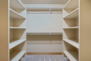 Walk in Closet