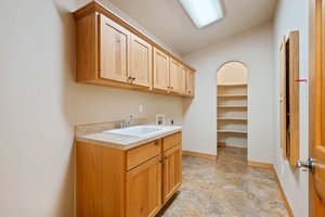 Large Laundry with extra storage