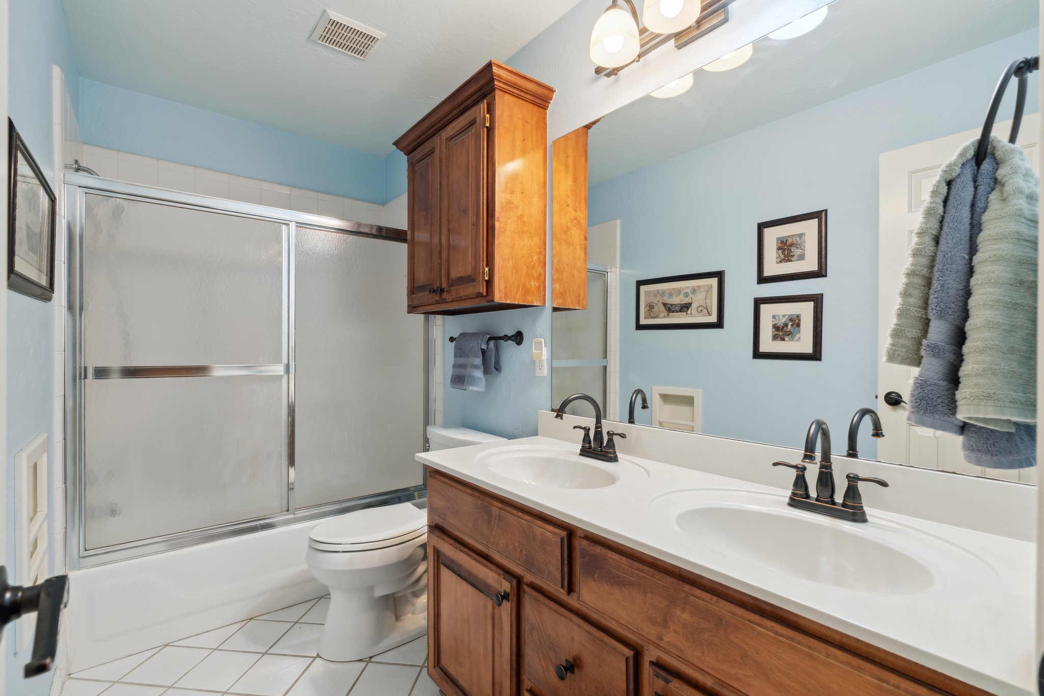 12525 Youngs Pl_040.jpg