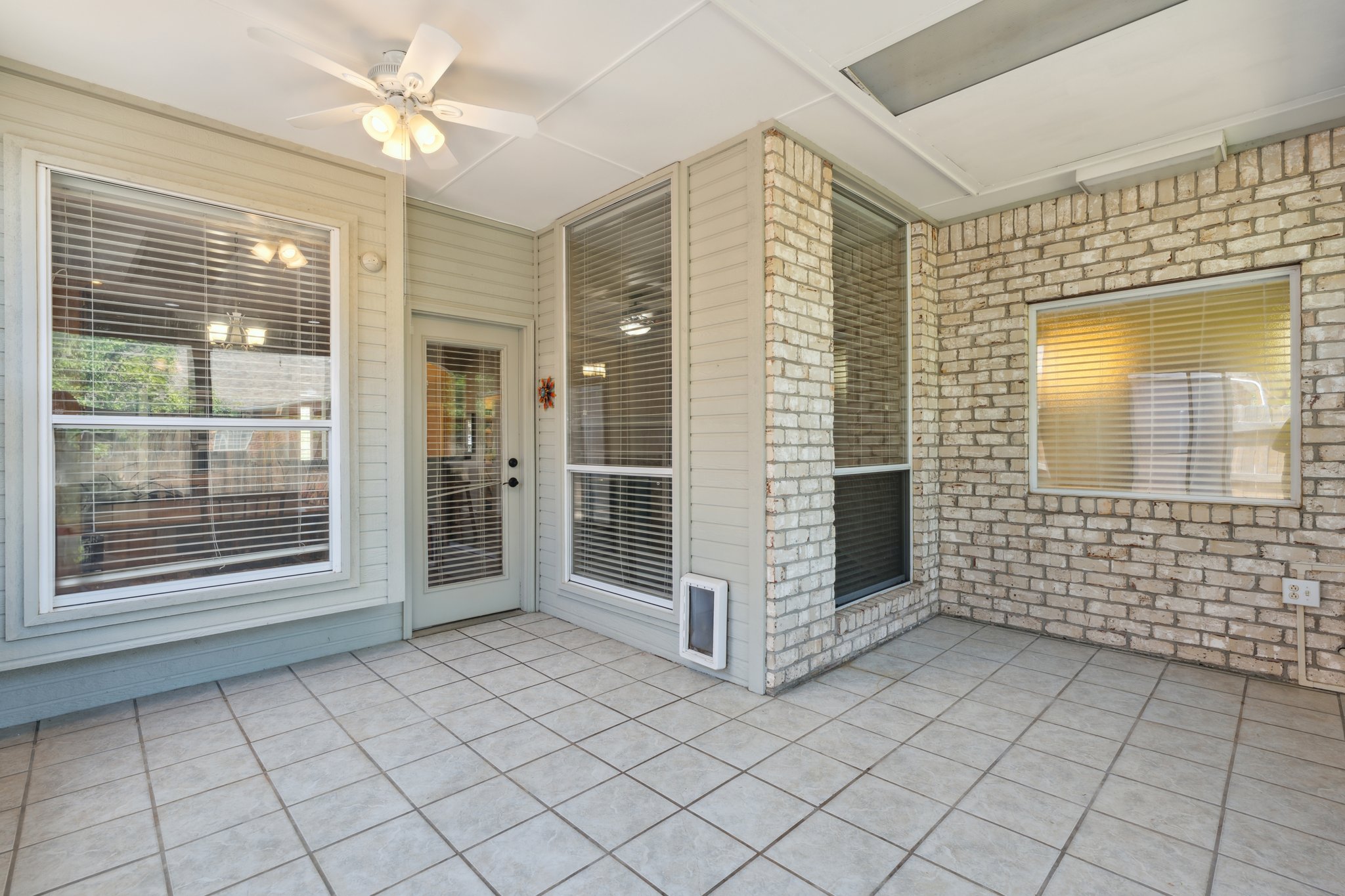 12525 Youngs Pl_049.jpg