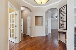 12525 Youngs Pl_006.jpg