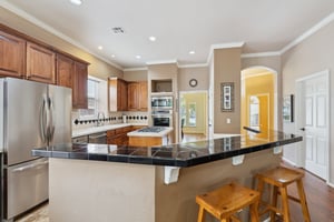 12525 Youngs Pl_017.jpg