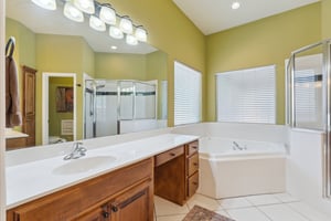 12525 Youngs Pl_032.jpg