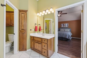 12525 Youngs Pl_034.jpg