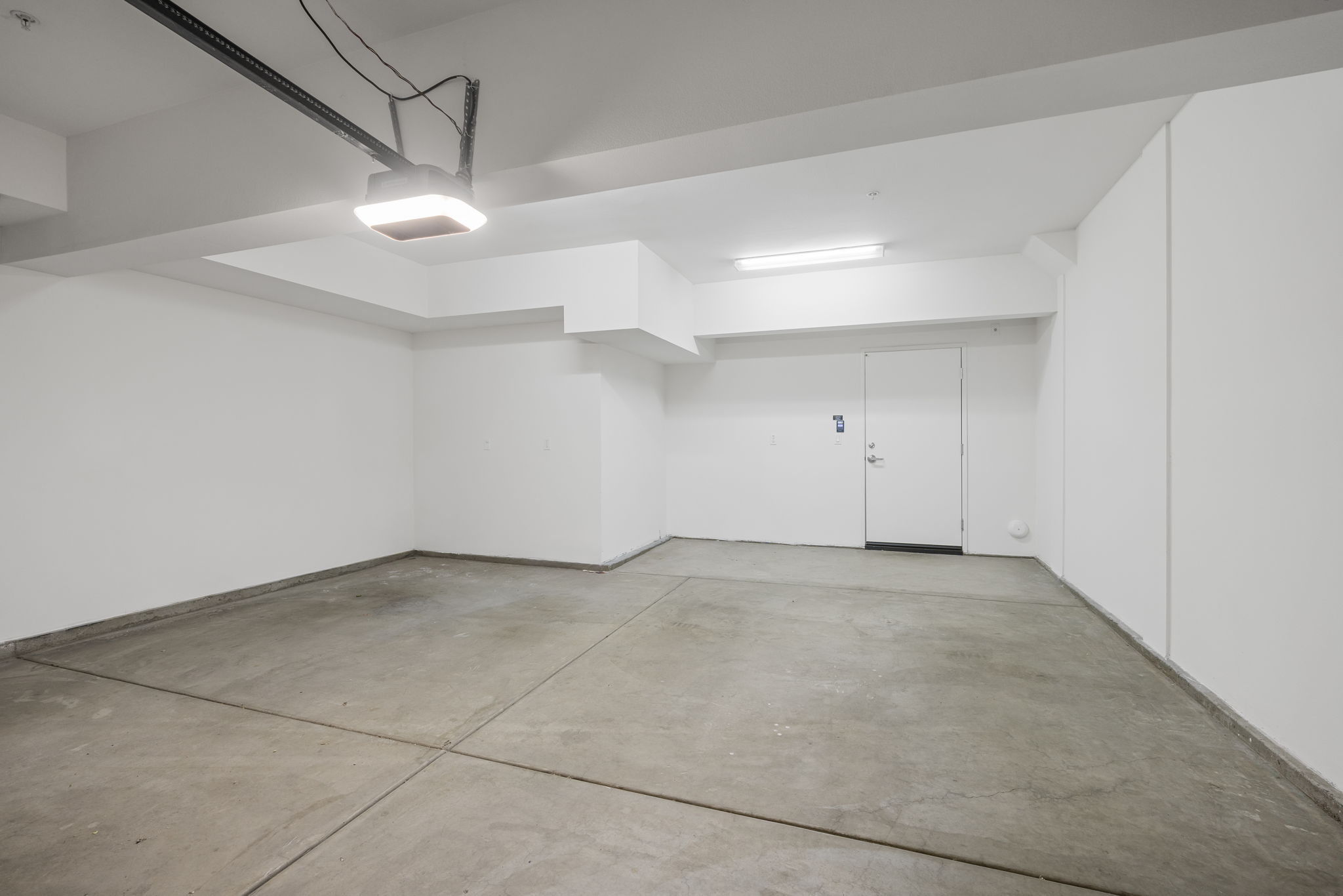  Photo 36