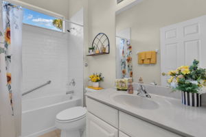 Guest Full Bath
