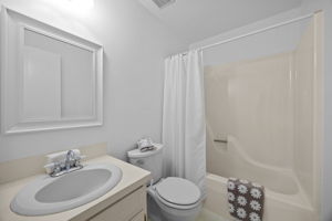  Photo 33