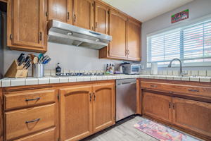 1254 Gantlin St, Simi Valley, CA 93065, USA Photo 17