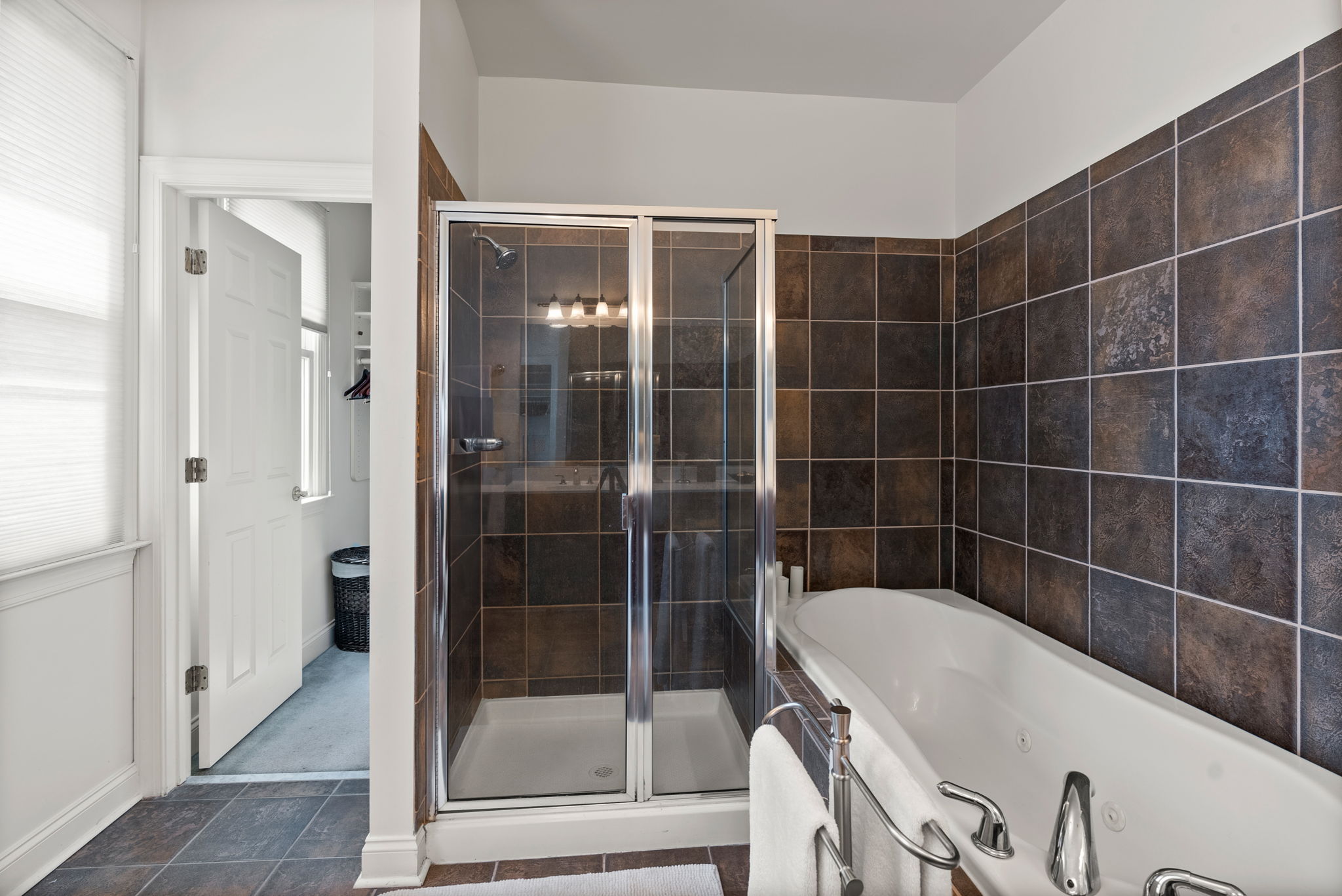 1254 Harbor Island 39