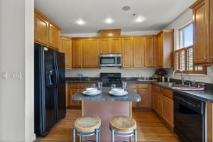 1254 Harbor Island 25