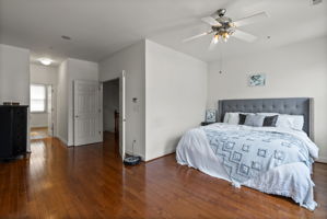 1254 Harbor Island 32
