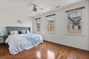 1254 Harbor Island 33