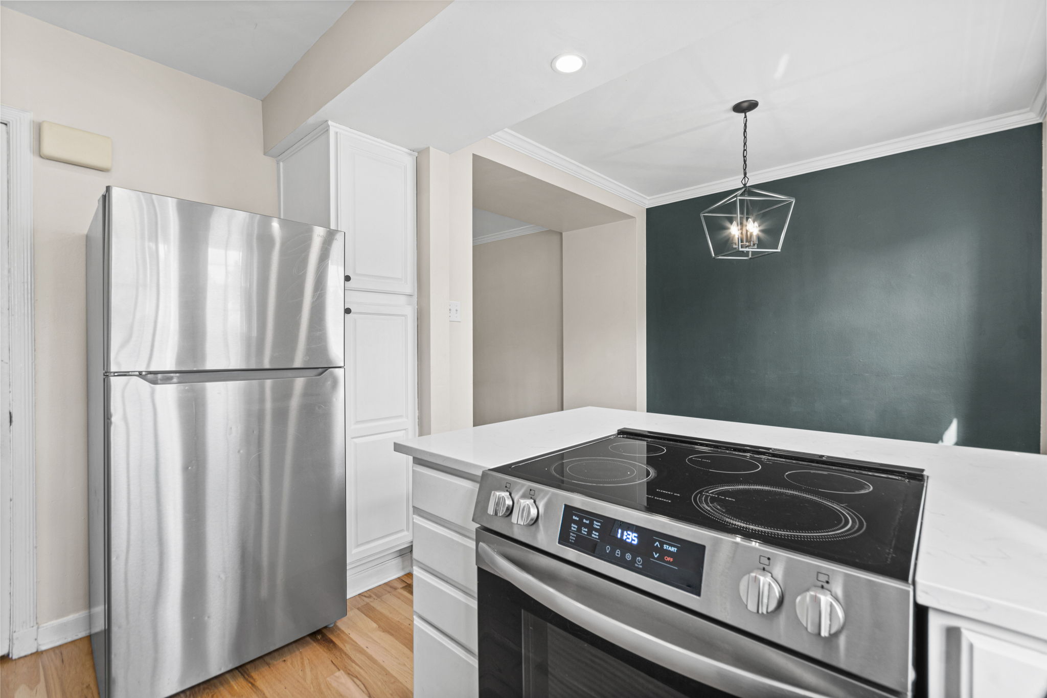  Photo 24