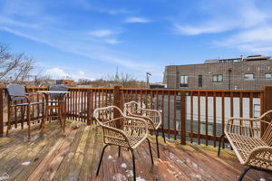 1254 W Diversey Pkwy 3 - Laura Kisling_CHP2026_023