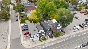  Photo 44
