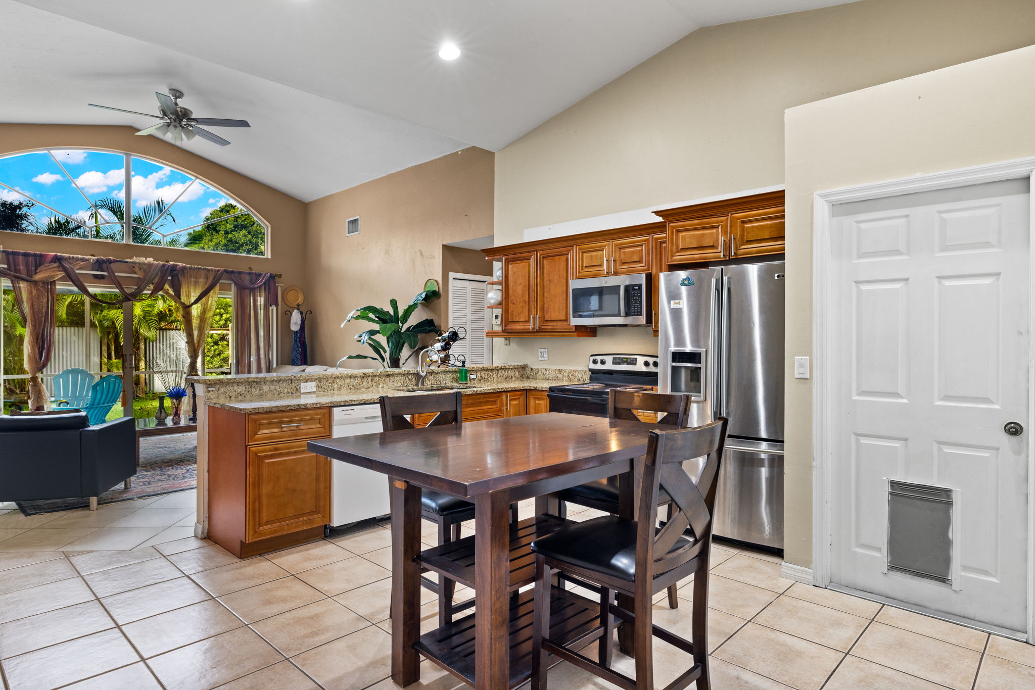 Breakfast Nook 2 of 2