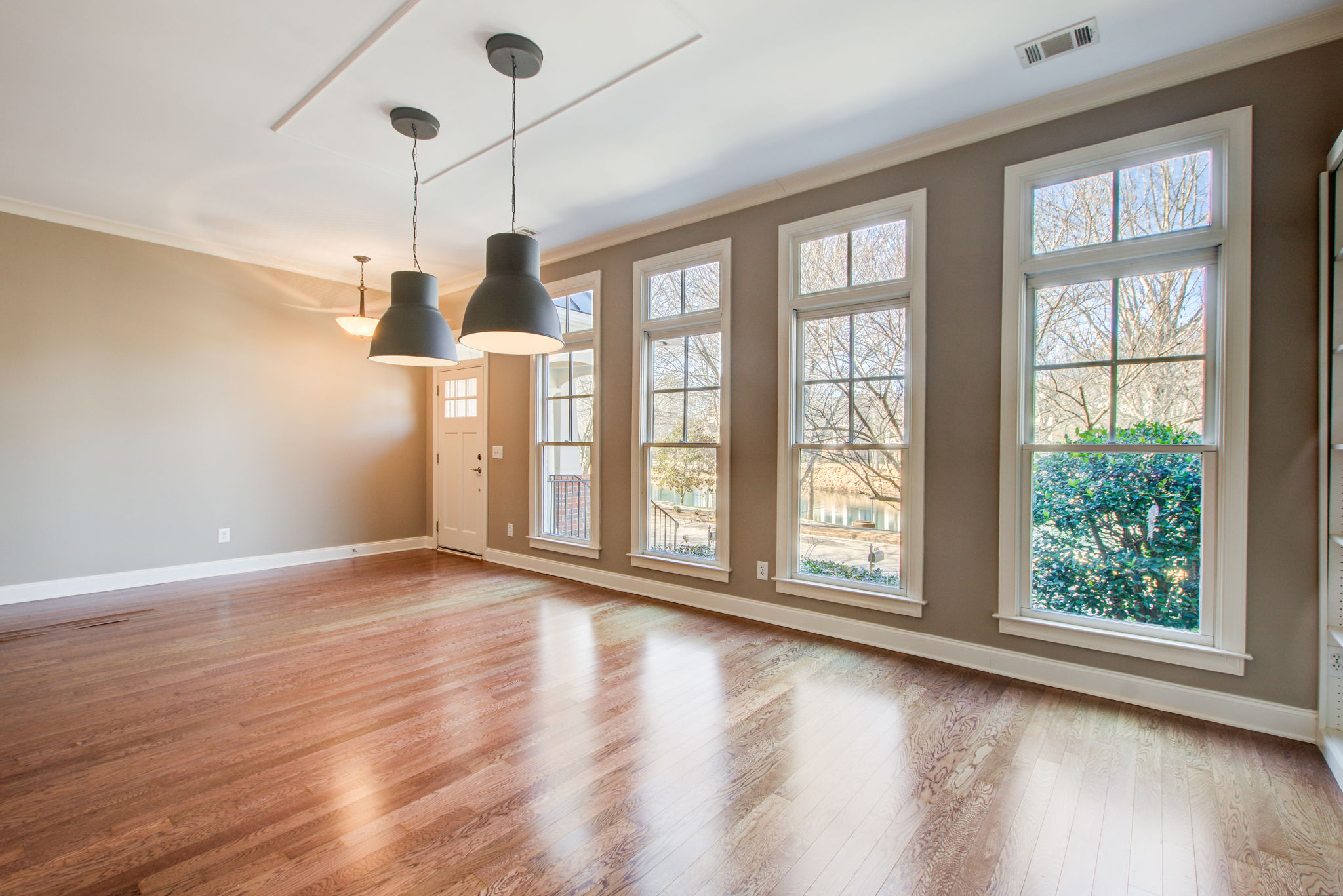 4 Formal Living Room A w Entry