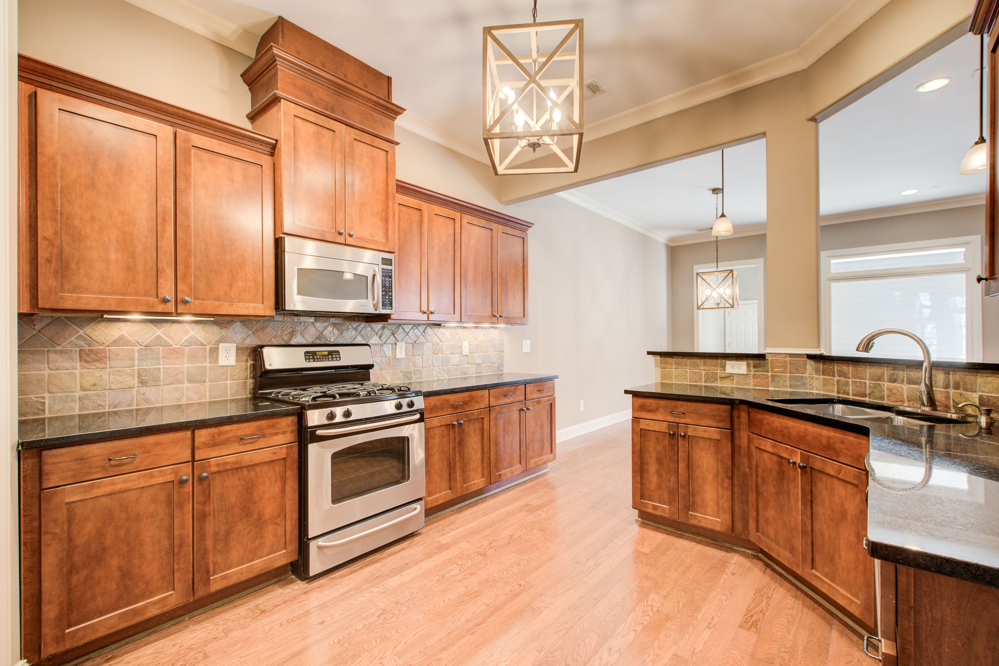 8 Kitchen A w Dining