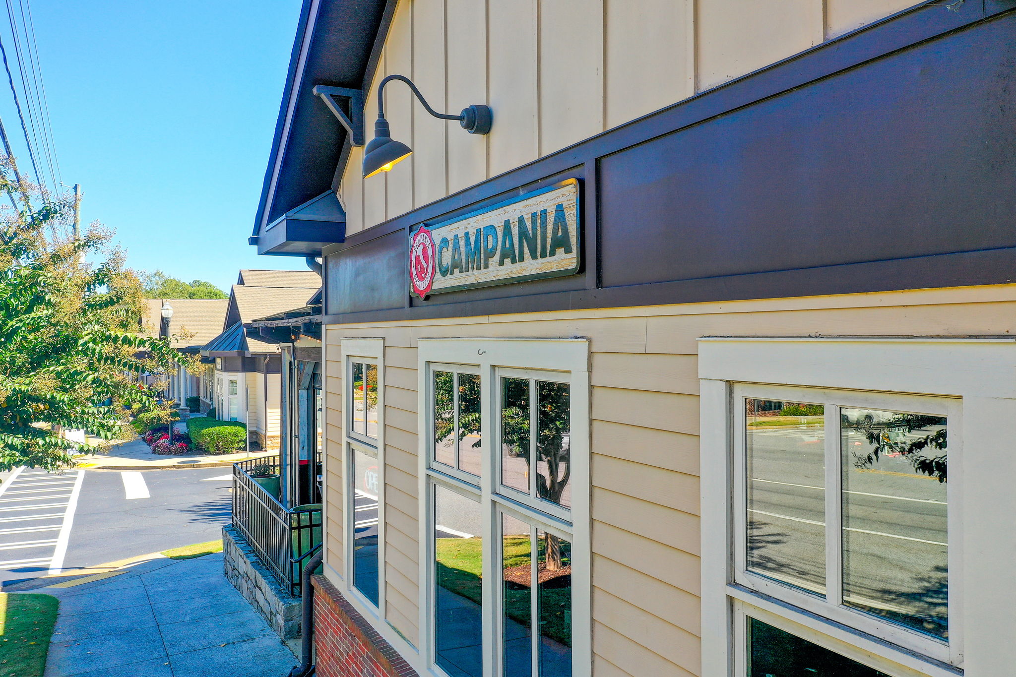 54 Crabapple District Campania Restaurant