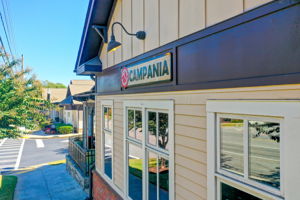 54 Crabapple District Campania Restaurant