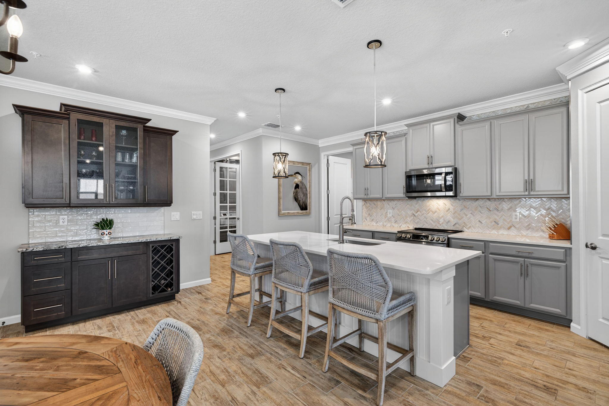 Breakfast Bar 1 of 2