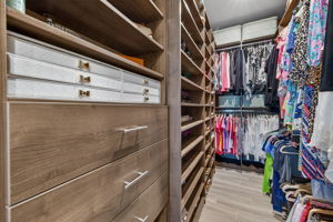 Closet 2 of 2