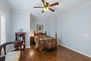  Photo 48