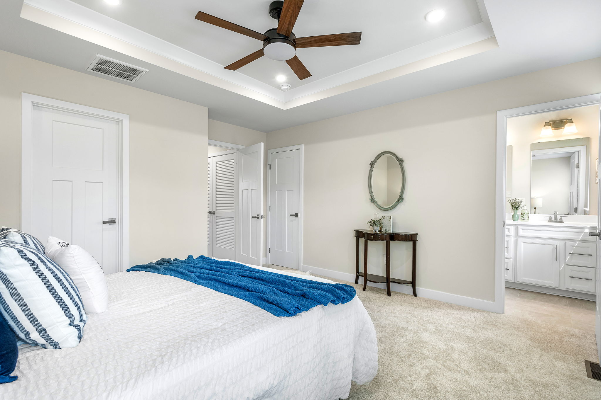 17-Primary Bedroom
