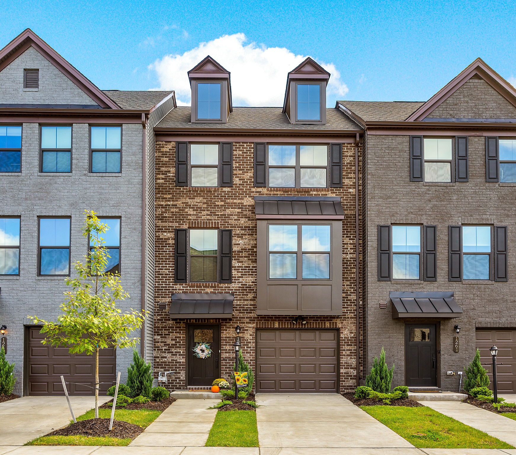 02-Exterior Front