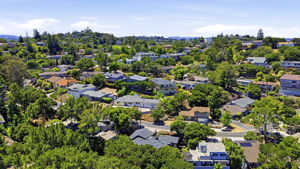 013_F8_AERIAL_1255 North Rd
