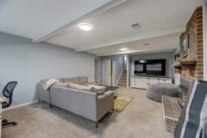 E Ohio Ave-015