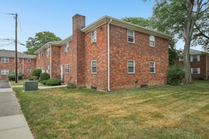 Corner unit first floor