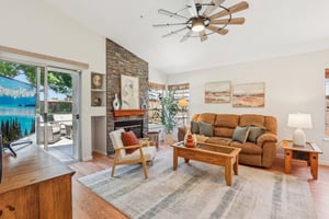 Village Green Dr-S1607-007.jpg