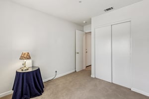 Village Green Dr-S1607-020.jpg