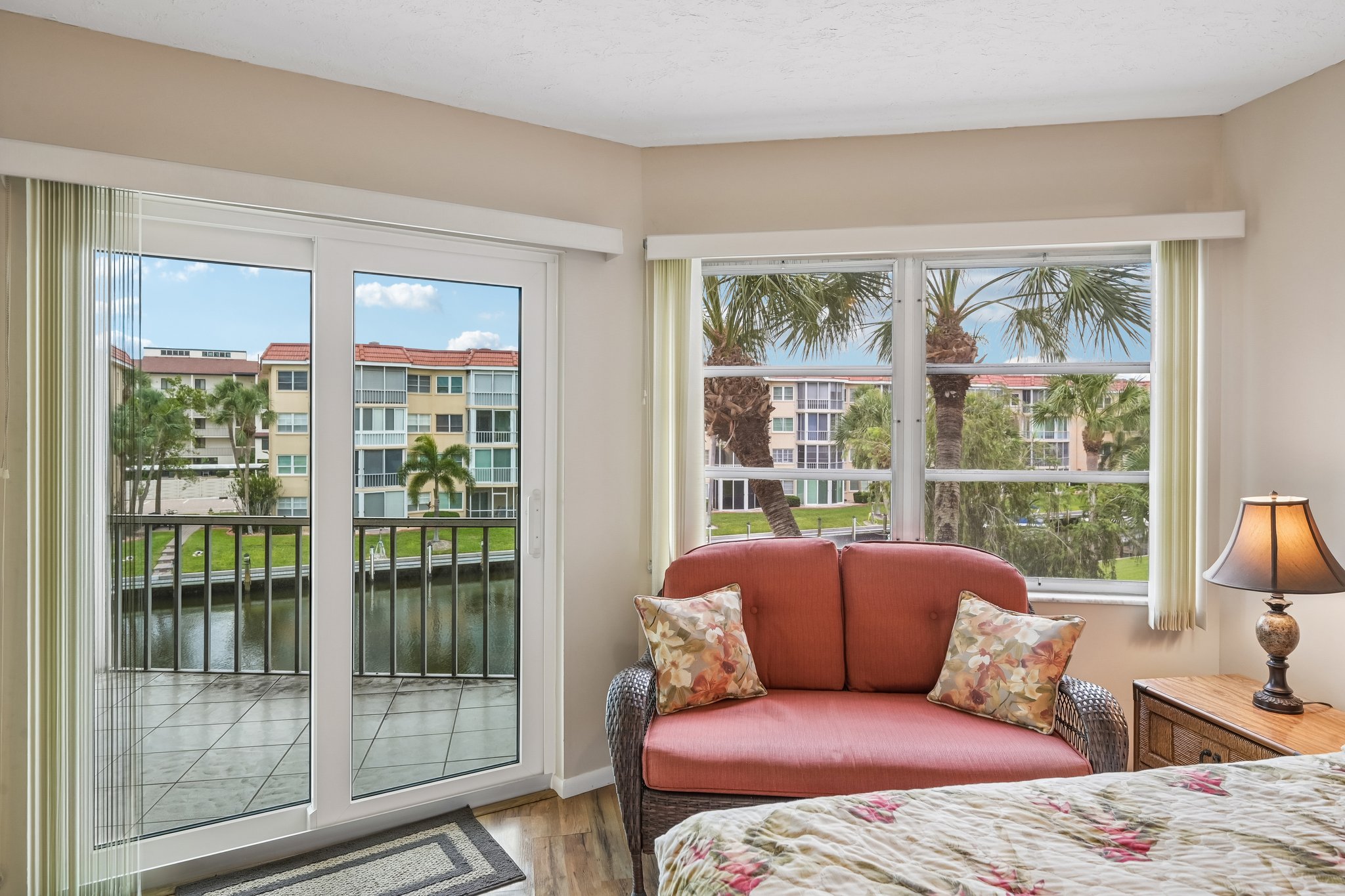 S Portofino Dr 307-S0509-023.jpg