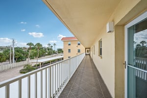 S Portofino Dr 307-S0509-003.jpg