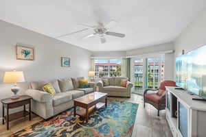 S Portofino Dr 307-S0509-004.jpg