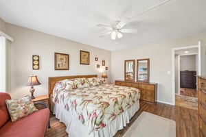 S Portofino Dr 307-S0509-020.jpg