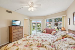 S Portofino Dr 307-S0509-022.jpg