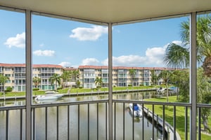 S Portofino Dr 307-S0509-028.jpg