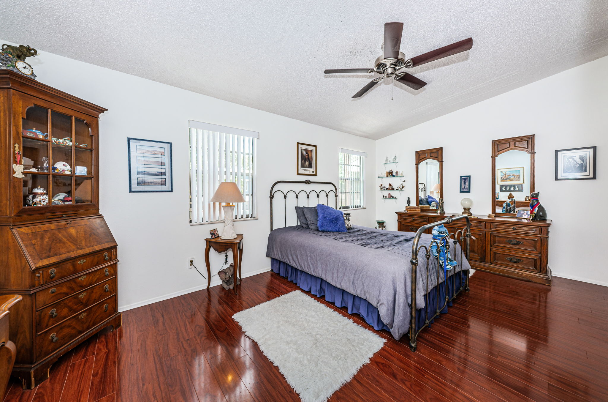 Upper Level Master Bedroom1a