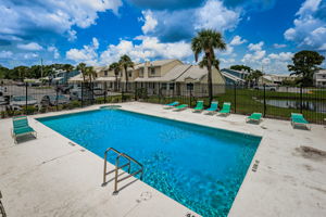 6-Hampton Park Townhomes Pool