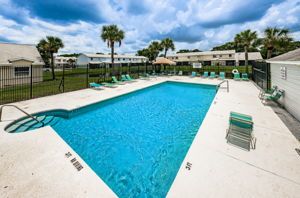 3-Hampton Park Townhomes Pool