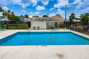 5-Hampton Park Townhomes Pool
