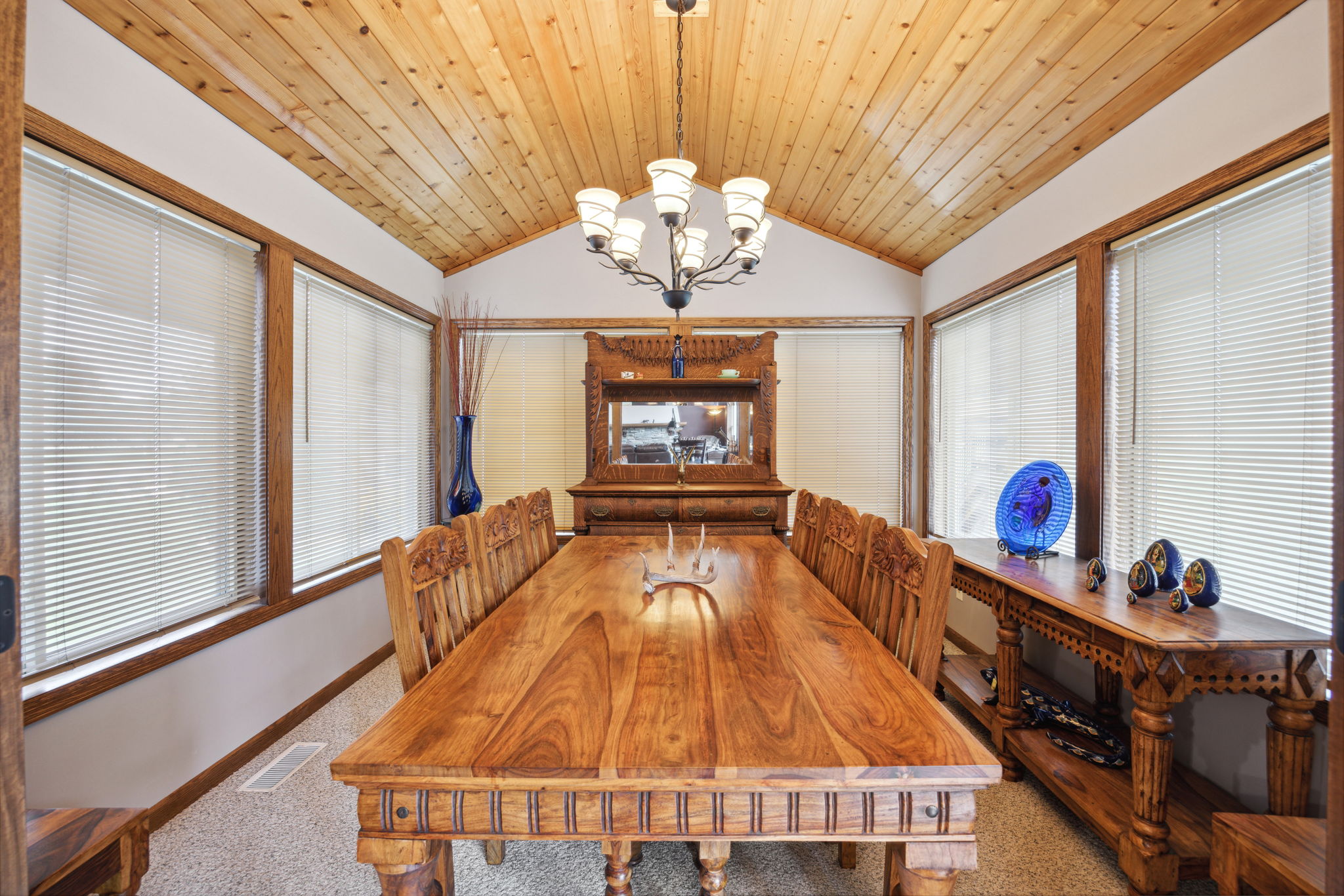 13_Interior - Dining Room